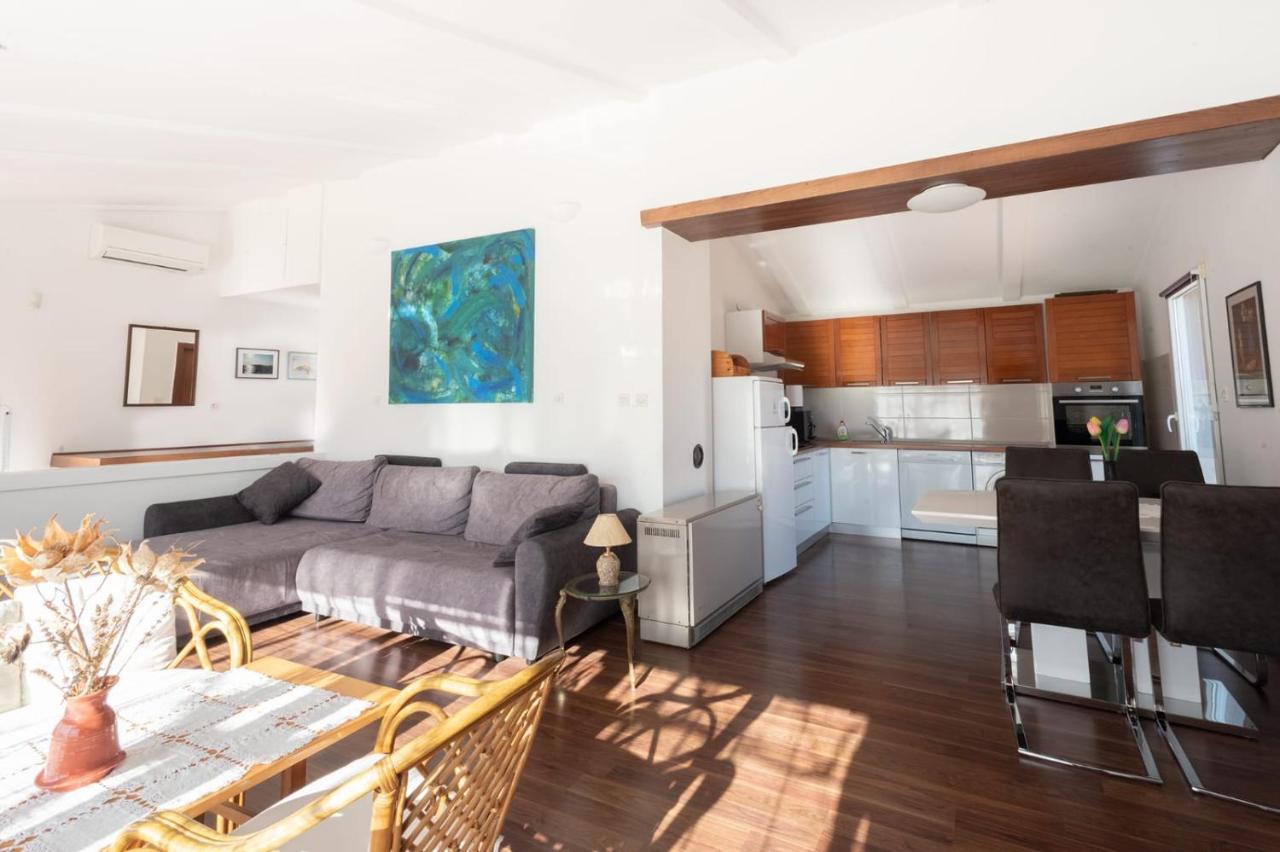 Haus Mirela Apartment Liznjan Ngoại thất bức ảnh