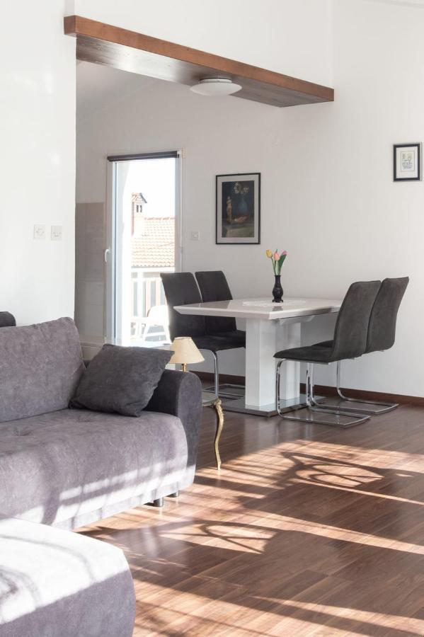 Haus Mirela Apartment Liznjan Ngoại thất bức ảnh