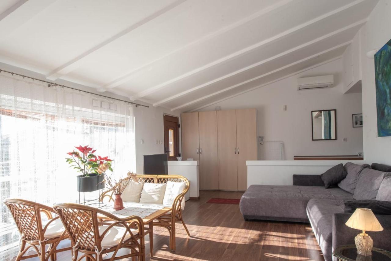 Haus Mirela Apartment Liznjan Ngoại thất bức ảnh
