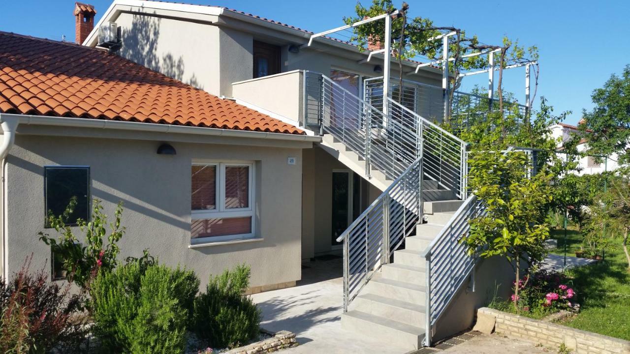 Haus Mirela Apartment Liznjan Ngoại thất bức ảnh